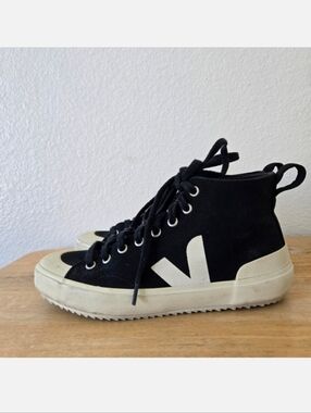 VEJA Wata II High-Top Lace Up Canvas Sneakers Womens Size 6 Black & Beige